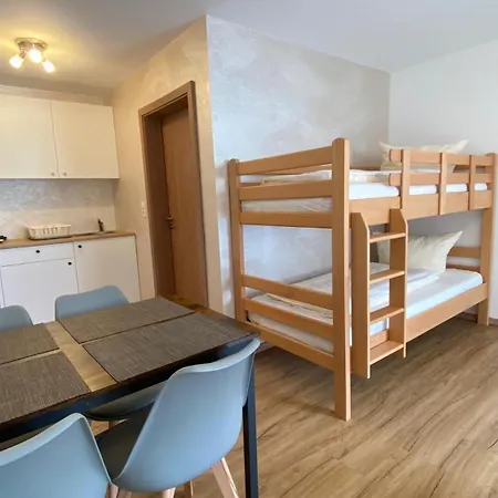 Marianna Weimer 鲁斯特